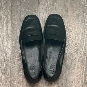 ASOS DESIGN Mussy loafer flat shoes in black